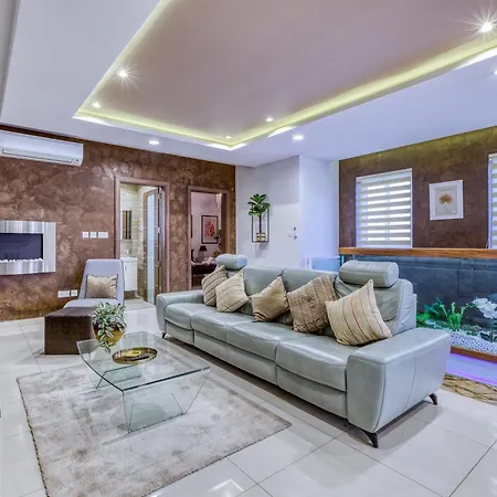Appartamento Spacious 2br With Terrace In Charming By 360 Estates *