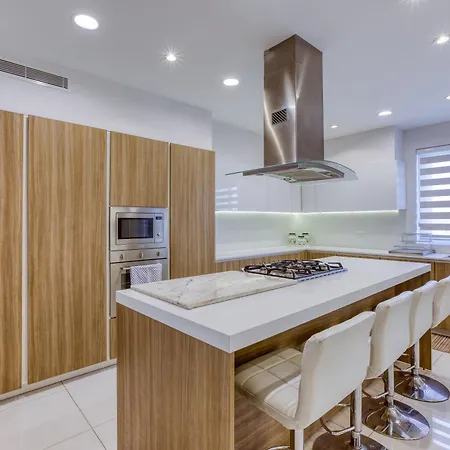 Spacious 2br With Terrace In Charming By 360 Estates * Mosta