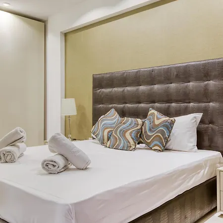 Spacious 2br With Terrace In Charming By 360 Estates Appartamento