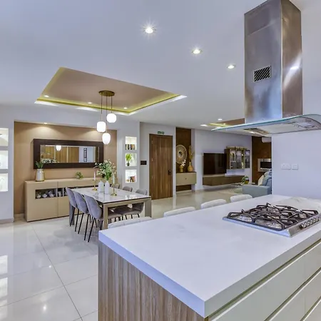 Spacious 2br With Terrace In Charming By 360 Estates *