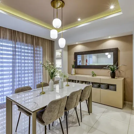 Spacious 2br With Terrace In Charming By 360 Estates