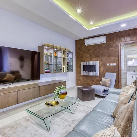 Spacious 2br With Terrace In Charming By 360 Estates Appartement