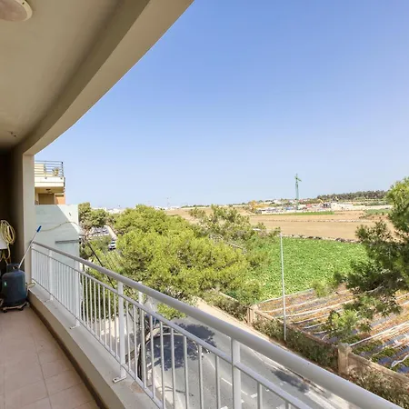 Spacious 2br With Terrace In Charming By 360 Estates Lägenhet Mosta